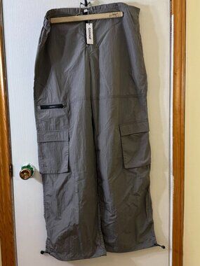 🦋 2/30 Garage Silver Metallic Zipper Parachute Pants Size L